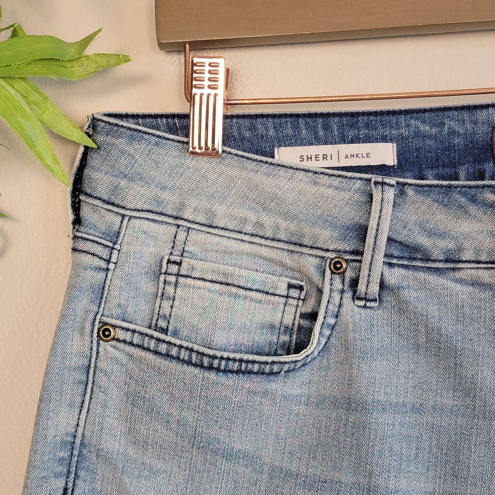 Not Your Daughters Jeans NYDJ Sheri Slim Ankle Embroidered Crop Light Wash 14 - Picture 3 of 12